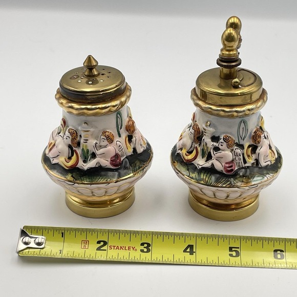 Capodimonte Salt Shaker and Pepper Mill High Relief Italy Vintage Nudes Cherubs - Picture 2 of 12